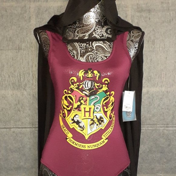 BIOWORLD  Harry Potter Bodysuit w/ Attached Hooded Cape - Picture 6 of 6